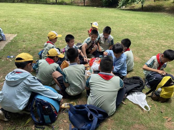 请问大学的拓展训练课是什么内容