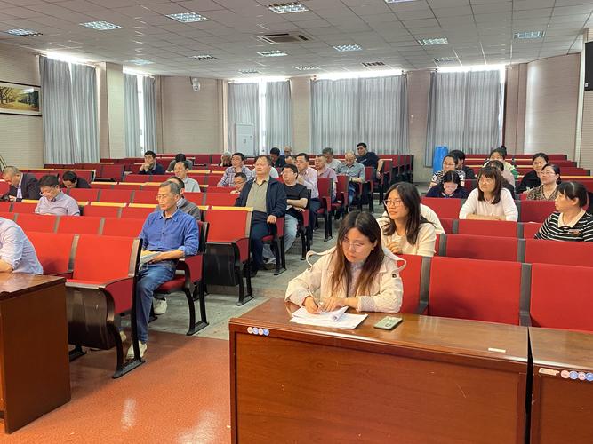 教会营会是什么意思