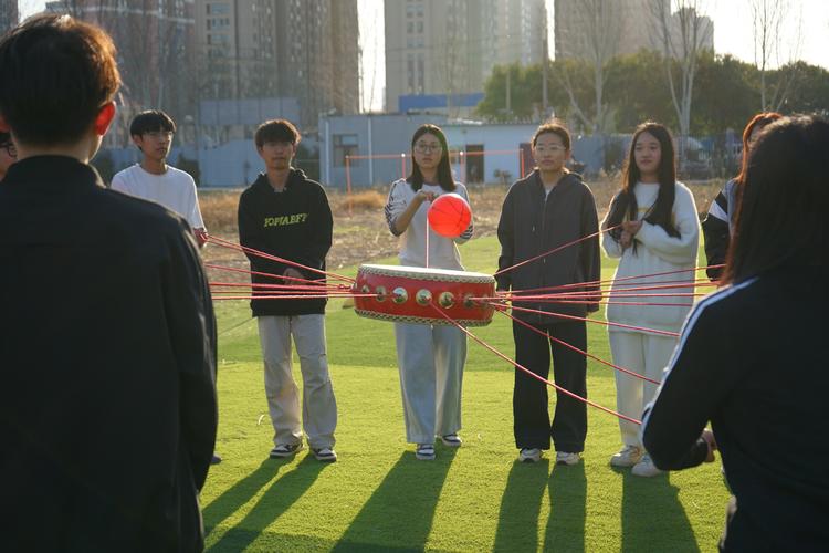 公司拓展团建一般组织什么活动项目