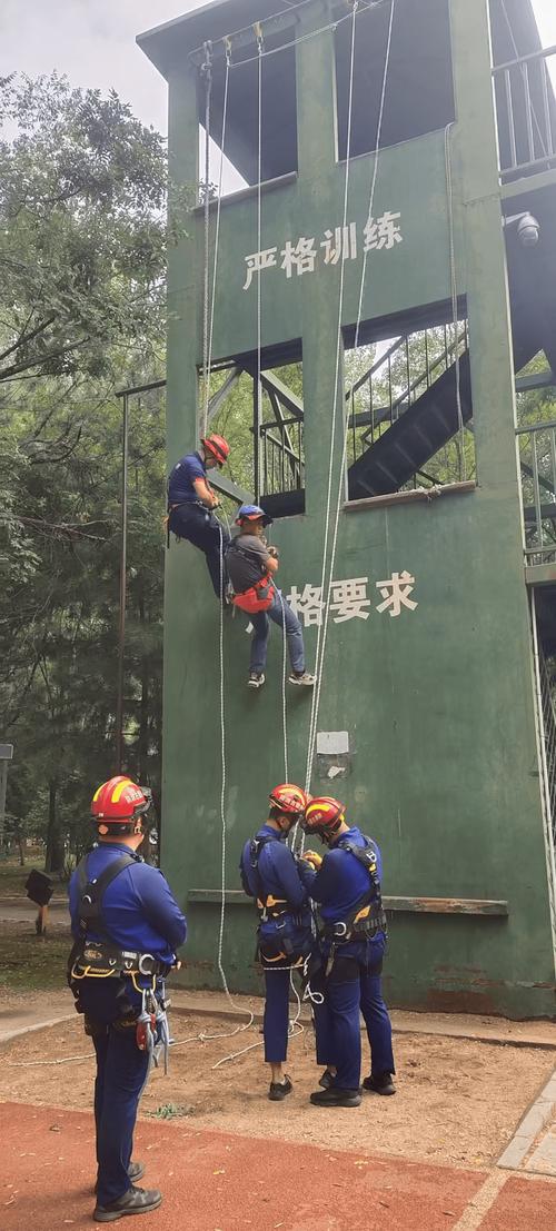 如何利用“亲子教育+旅游”打造中国的户外亲子教育新模式