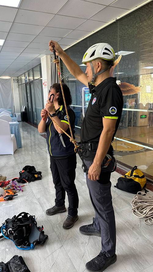 如何利用“亲子教育+旅游”打造中国的户外亲子教育新模式